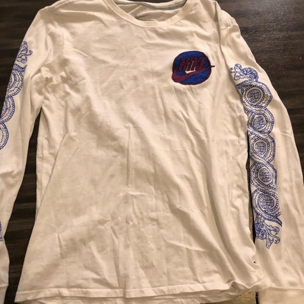 Nike Long Sleeve T-shirt